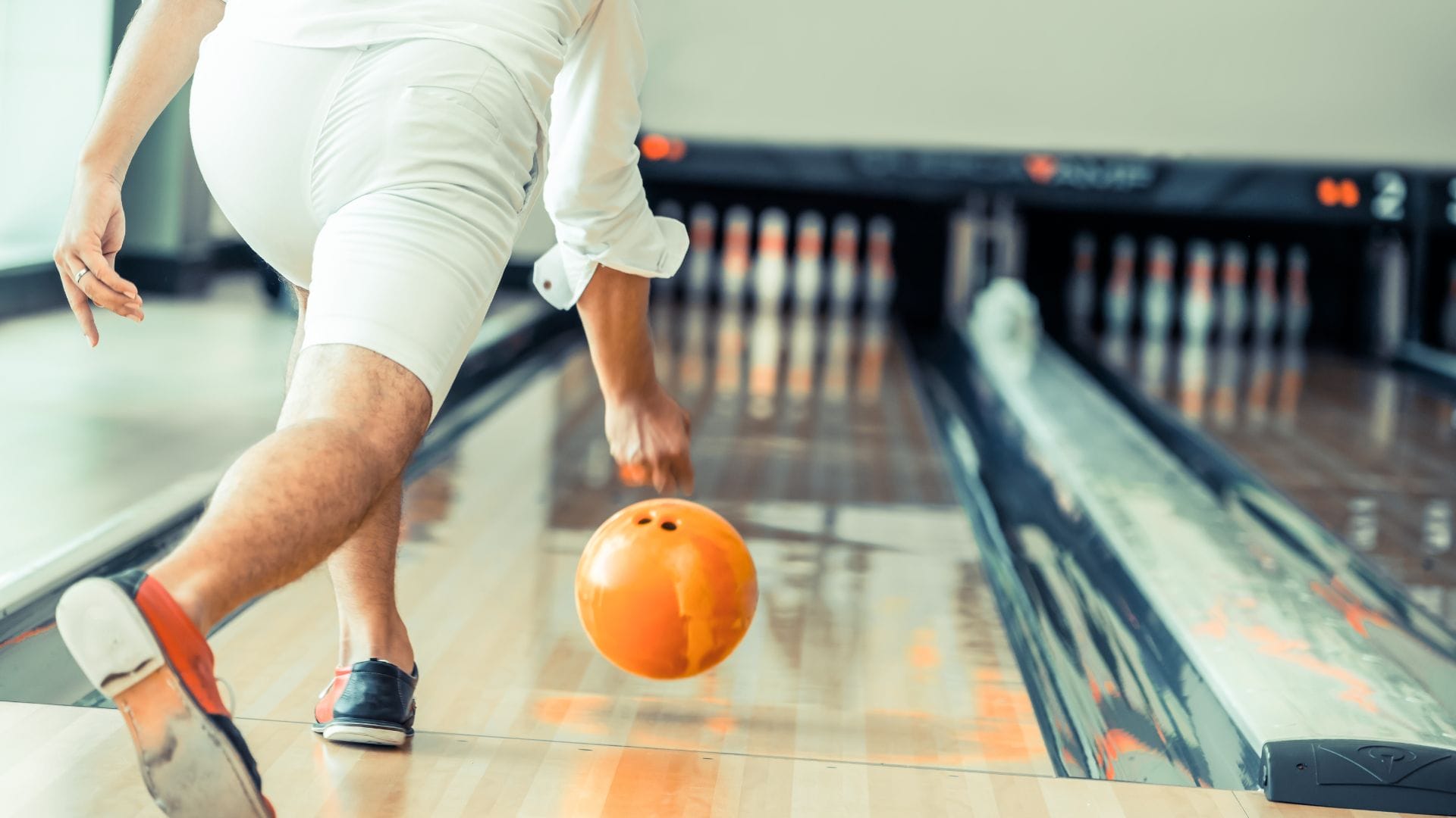 The 4 Best Oahu Bowling Alleys My Hawaiian Adventure