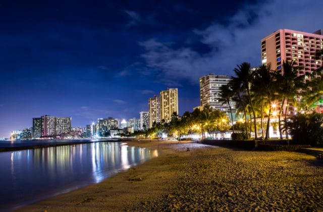 things to do in oahu at night